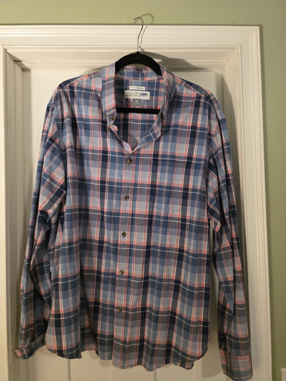 Old Navy Blue and Pink Plaid Men's Button-Down Shirt